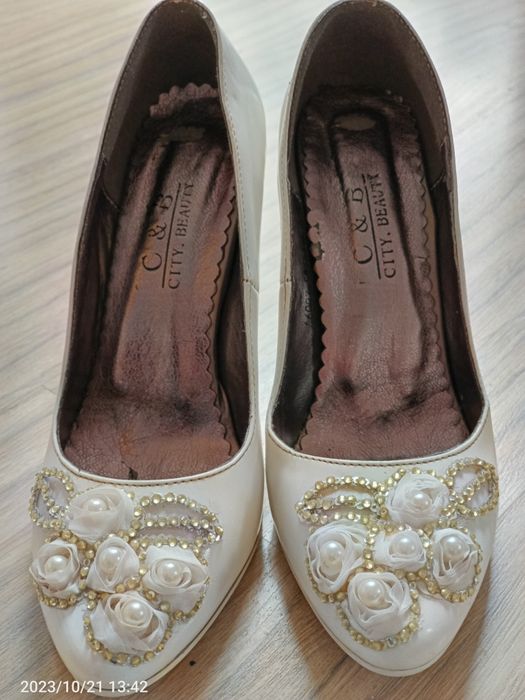 Продам туфли классические