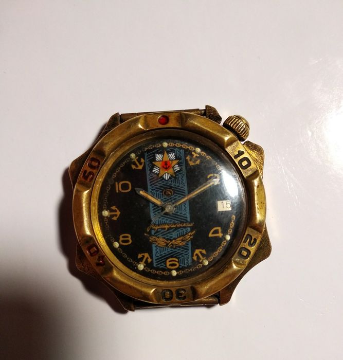 Продам Командирские часы