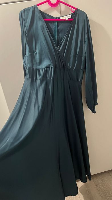 Продам новое платье