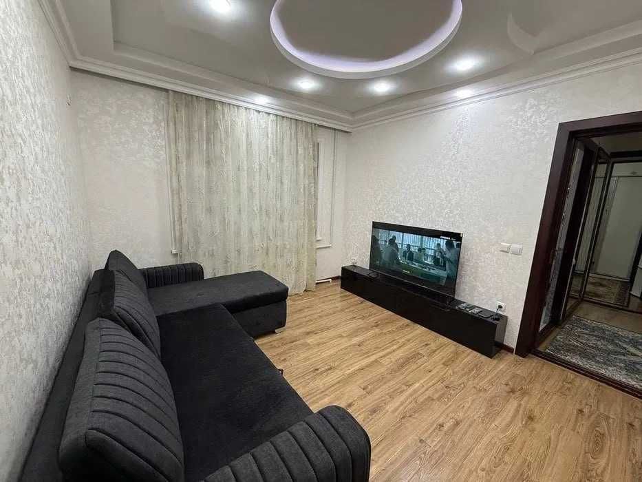 Аренда квартира Метро Мирзо-Улугбек 3-комнат р-н Чиланзар-8 кв