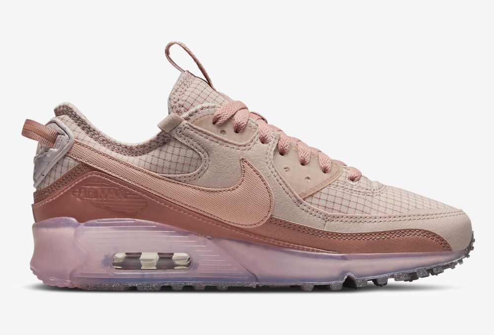 Adidasi ghete Nike air max 90 terrascape marimea  38.5 noi in cutie