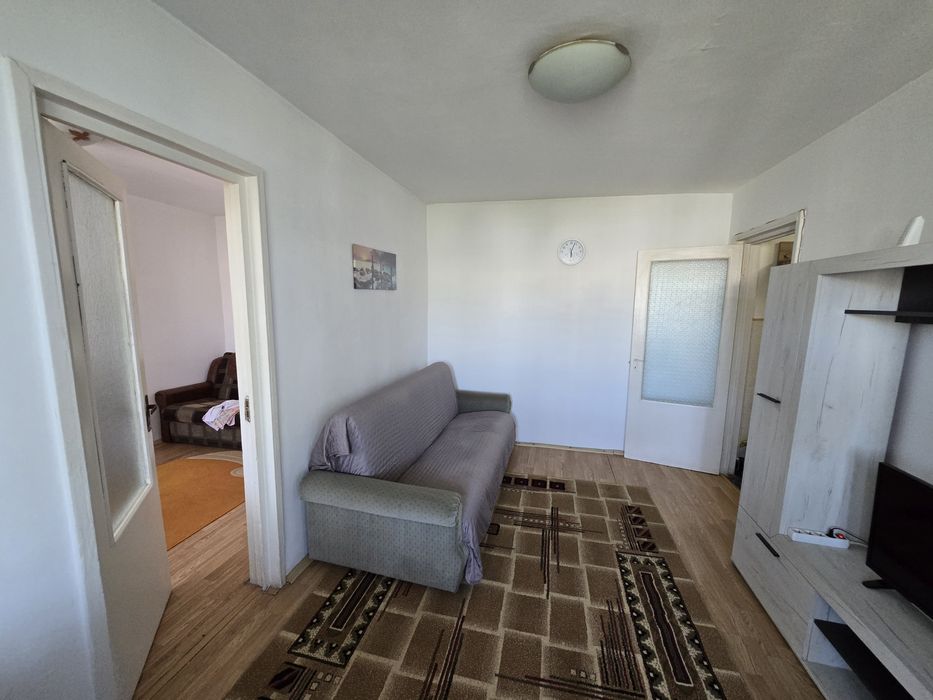Închiriez apartament cu 2 camere-zona Groapa