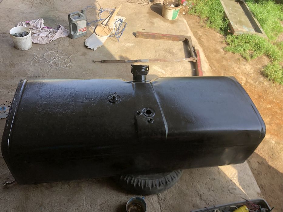 Продам топливный бак