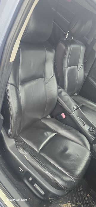 Interior piele toyota avensis t27