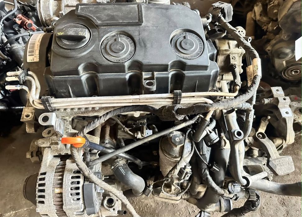 Dezmembrez Passat B6 , an 2008 , 1.9 TDI ,105 cp , cod motor BLS