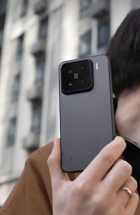 Xiaomi 15 global 512gb 2sim+esim.