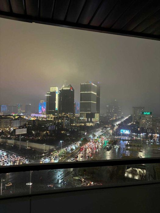 3-х комнатная 13 этаж 24 этажный дом ж.к U-Tower Евро ремонтом меб.