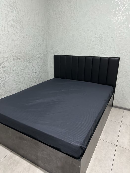 Продам 2 х спальную кровать