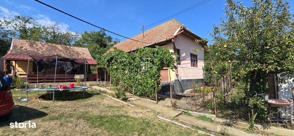 Casă de vacanță cu 1.476 mp teren – Bord, la 6 km de autostradă