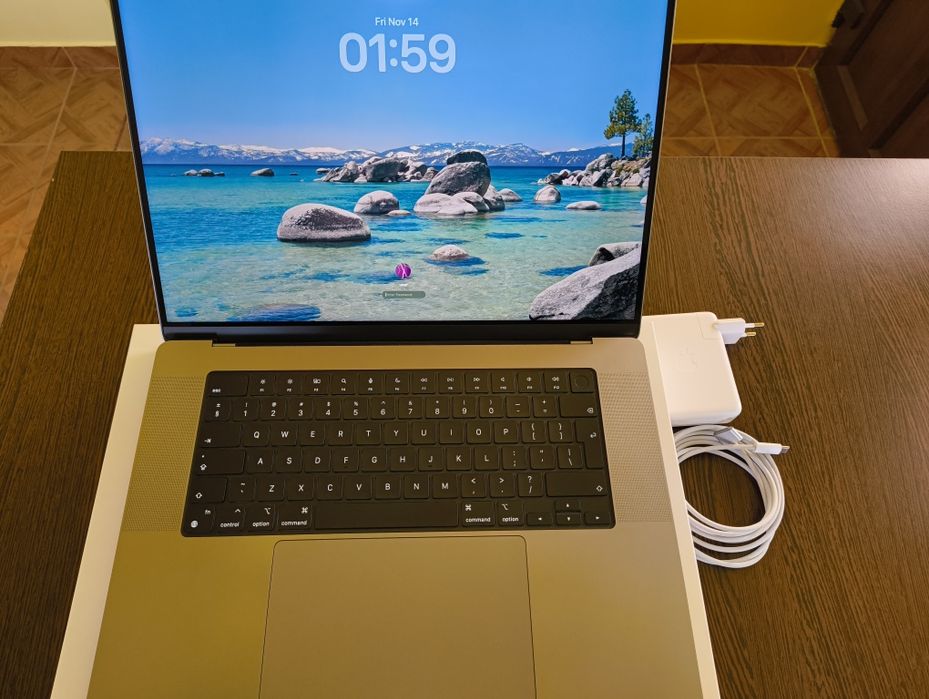 Macbook Pro M1 16"