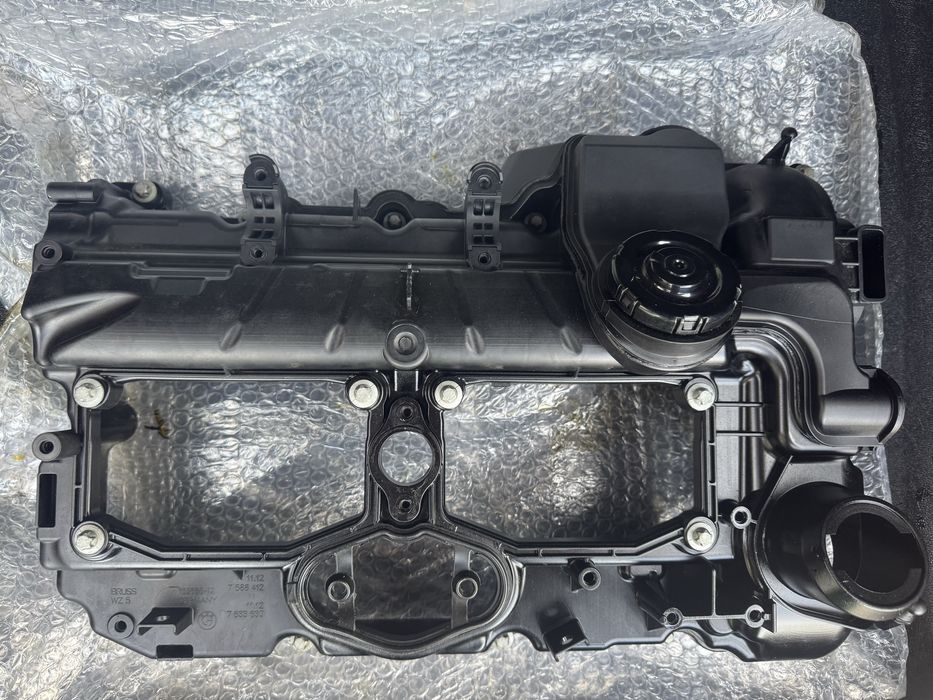 Оригинален капак клапани BMW
