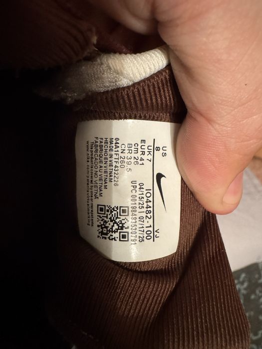 продам кроссовки  3 вида