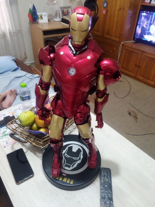 Железен робот Iron man