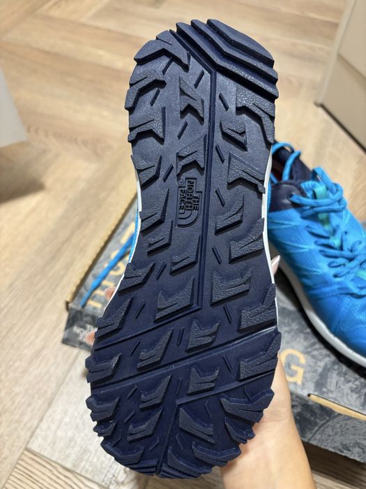 Кроссовки The north face