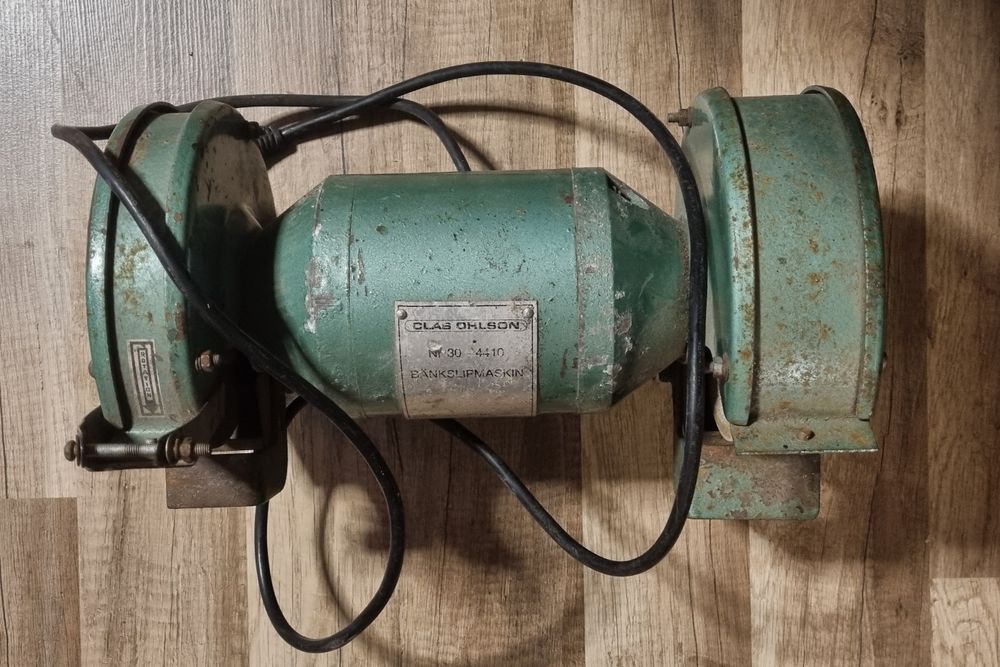 настолен шмиргел Clas Ohlson модел N-30-4410