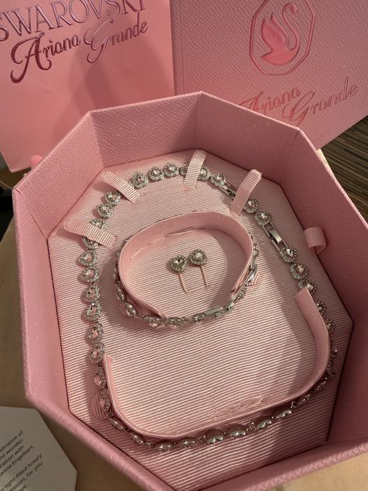 Set Swarovski Ariana Grande Love