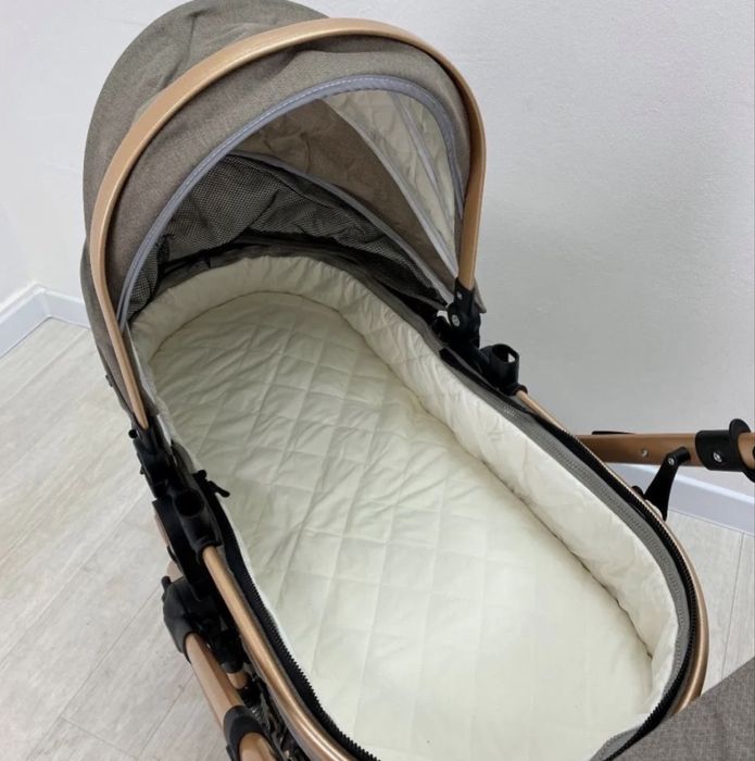 Коляска, 2 в одном, очень удобная.