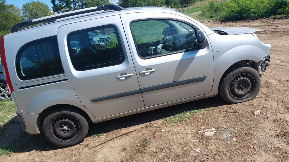 Usi laterale stanga/dreapta Renault Kangoo