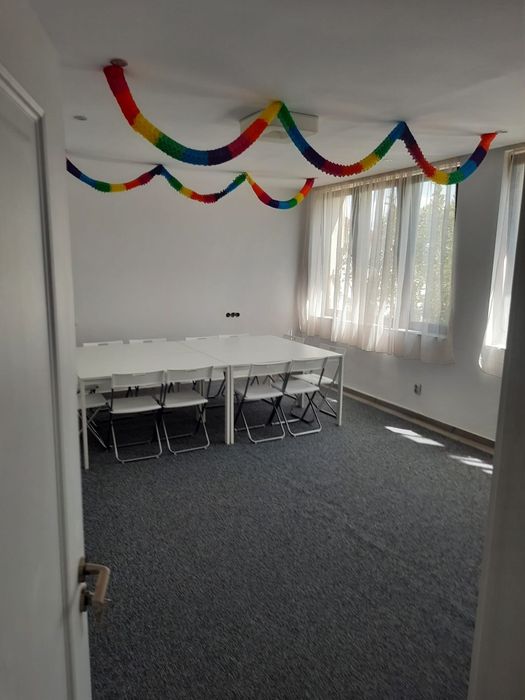 Închiriez casă hight class (3min de centru)