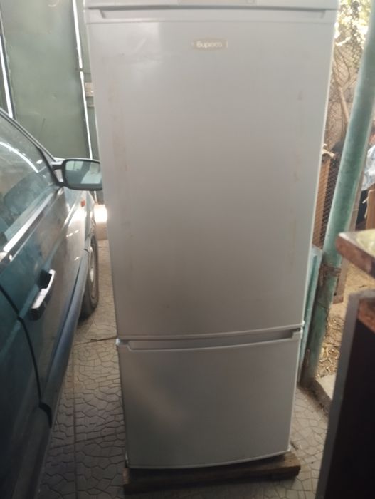 Холодильник  срочно продам