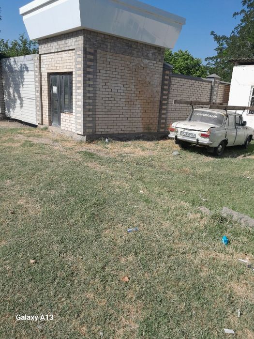 Sirdaryo viloyati Sirdaryo tumanidagi yer sotiladi 31sotix binosi bila