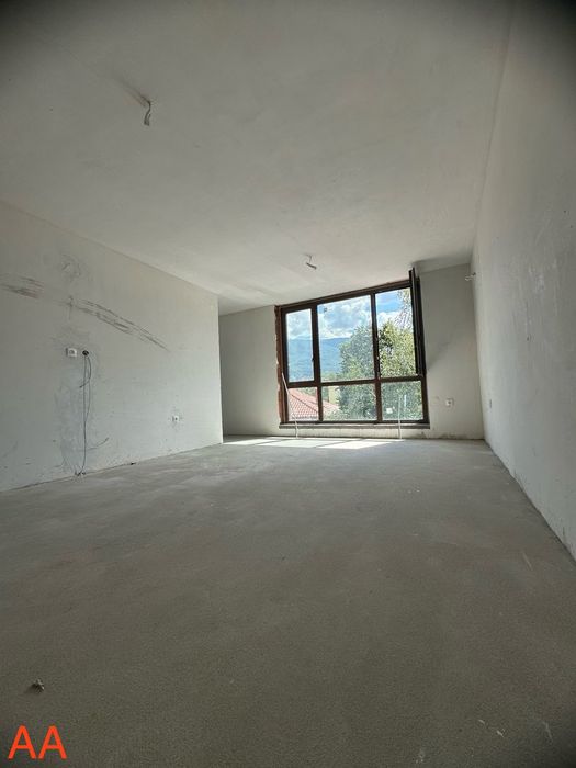 Дава се под наем Тристаен апартамент в София, Борово - 100 кв.м за 330000 € - Снимка #1