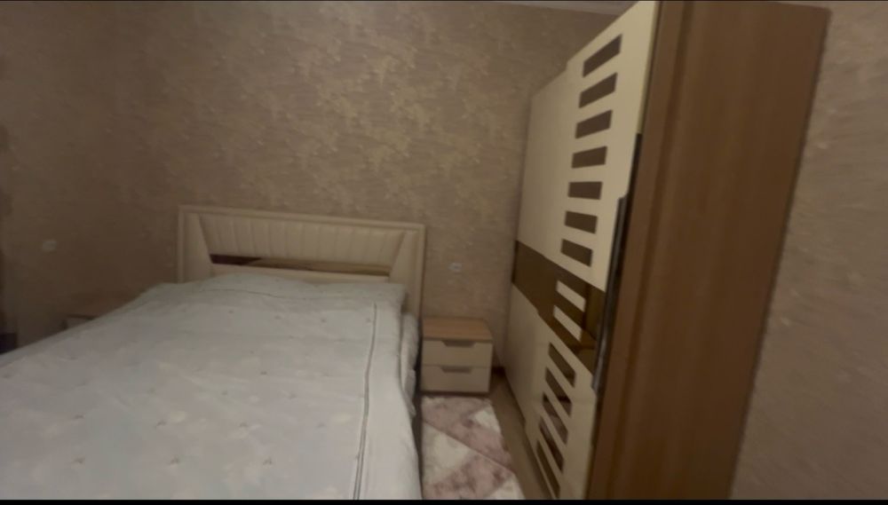 3 хонали квартира (Жиззах шаҳрида) ижарага берилади!