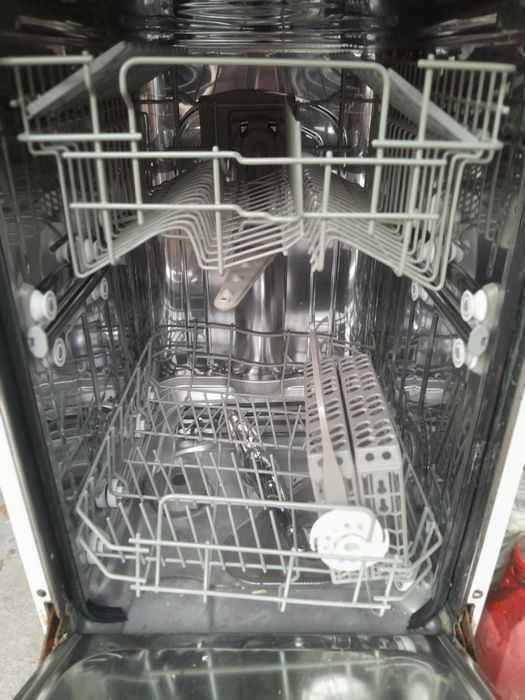 Съдомиялна MIDEA