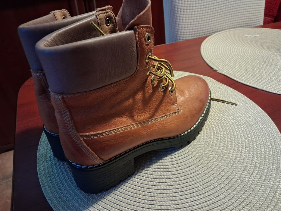 Ghete de piele naturala mărime 39
