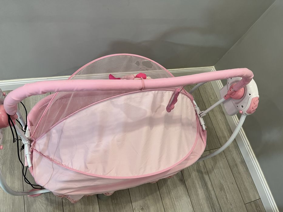 •	«Продаётся люлька-качеля»