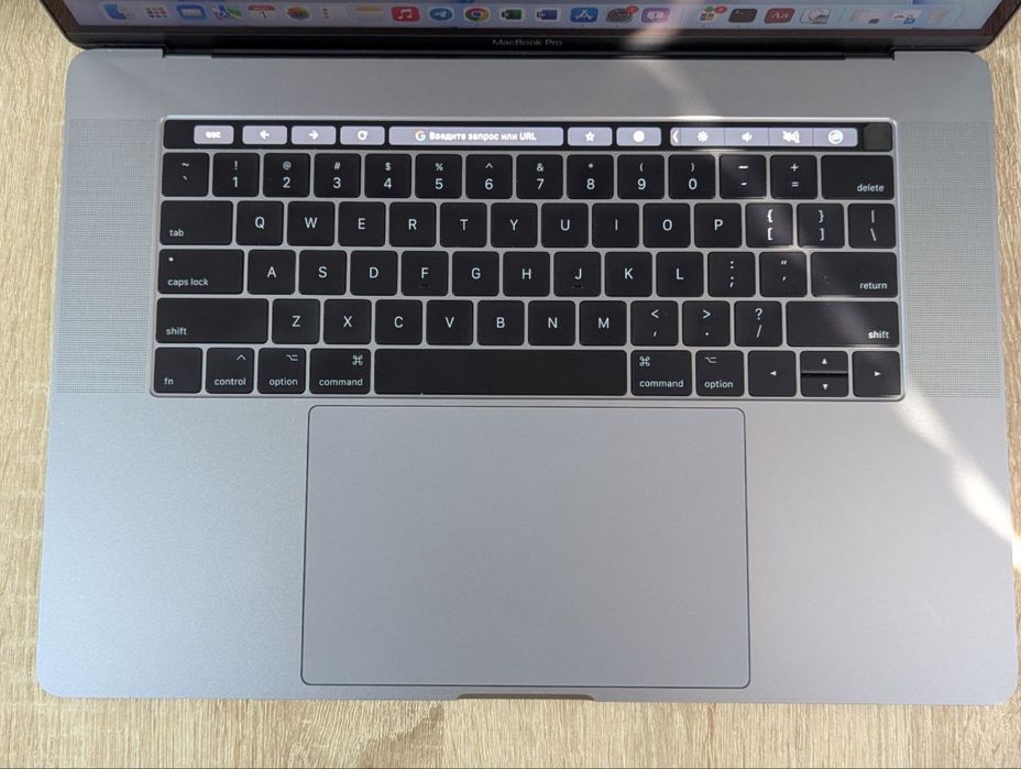 MacBook Pro 15″/ Core i7 / 16GB / SSD 512GB