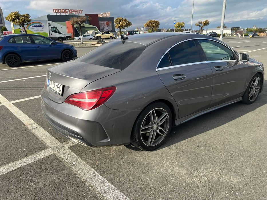 Mercedes-Benz CLA 200 7G-DCT AMG Line