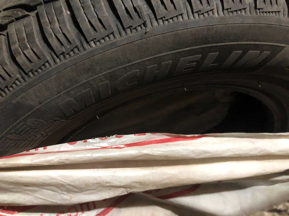 Автомобилни зимни гуми - Michelin 2023 - 4 бр.
