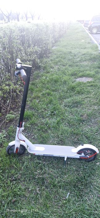 Продам самокат xiaomi m365