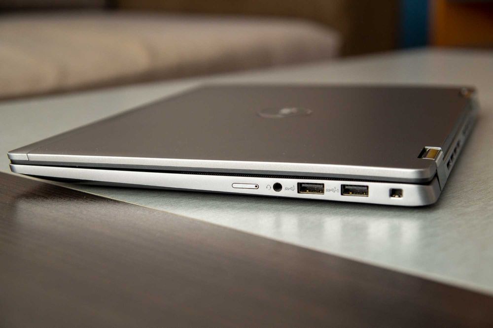 DELL Latitude 7440 2-in-1 / i7 1365U / 32GB / 1TB / WUXGA Touch