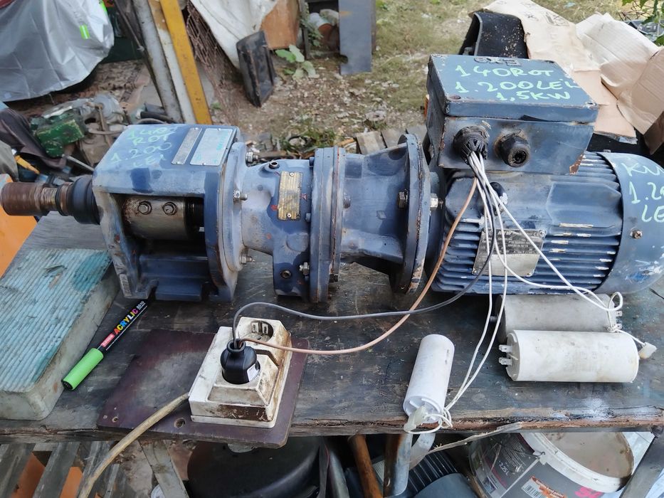 Reductor cu motor 1,5 km 140 de rotații