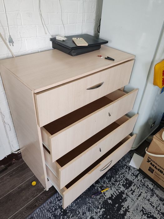 Комод в хорошем состоянии