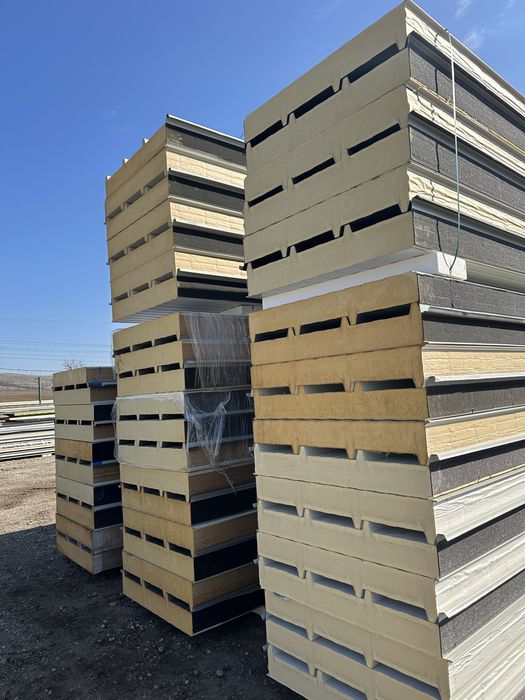 Panouri Termoizolante  ( Sandwich ) Noi