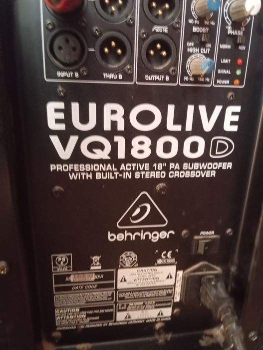 Бокс 18 с вграден усилвател и колна 15 активна