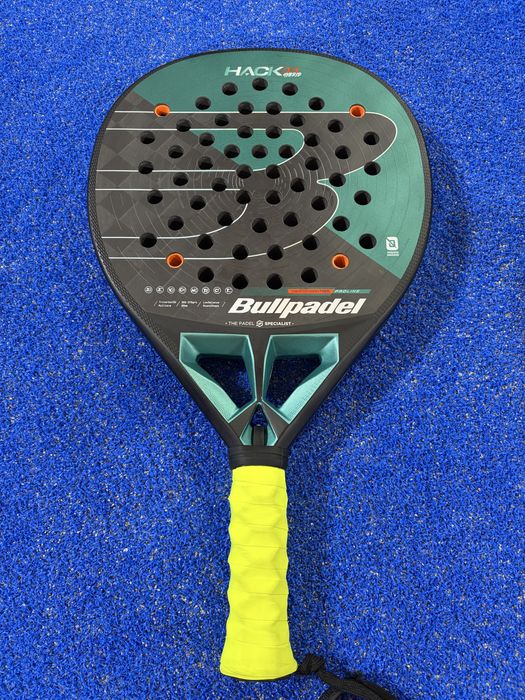 Racheta paleta padel bullpadel hack 04 hybrid