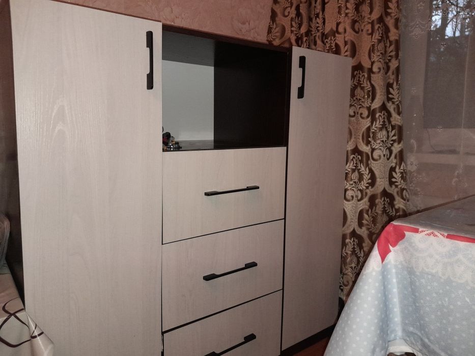 Продам комод для