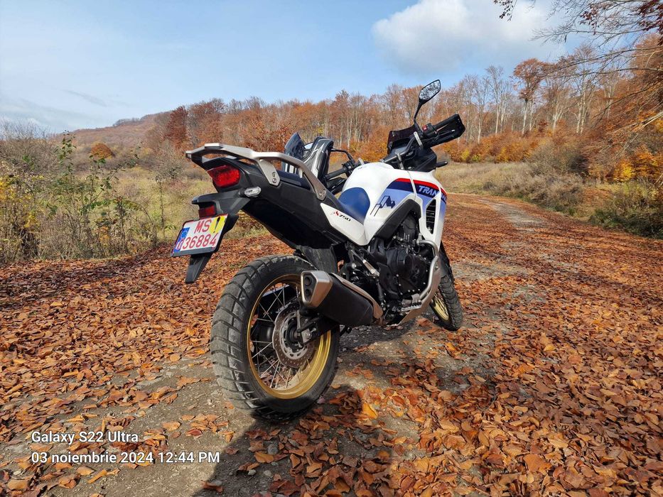 motocicleta honda transalp 750,an 2023
