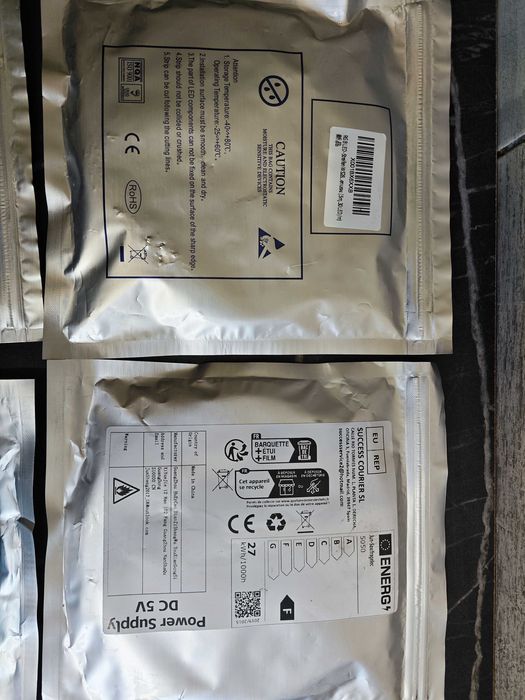 Banda LED RGB-IC adresabilă WS2812B 30 LED/m IP65 – 5m DC5V,CI adresabil individual