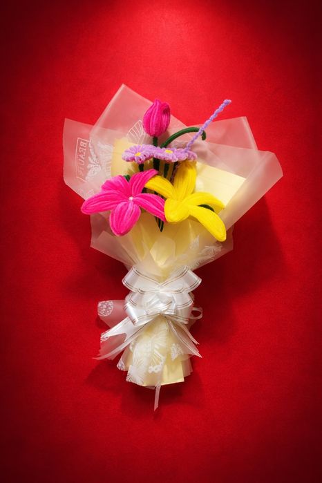 Suniy gullar sovg'a uchun