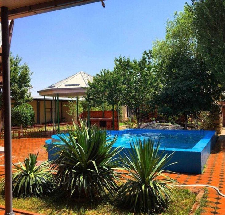 Продаётся хороший дача  есть сауна и и бассейн Зелёная зона