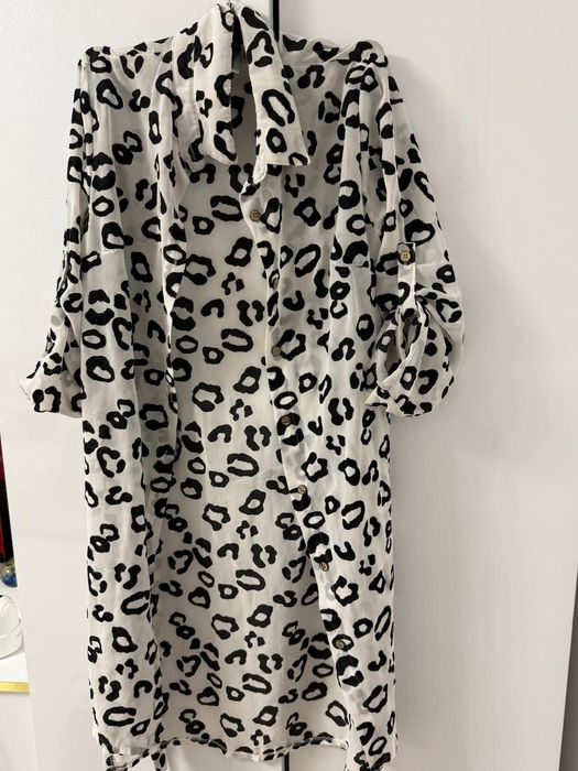Bluza vaporoasa. .