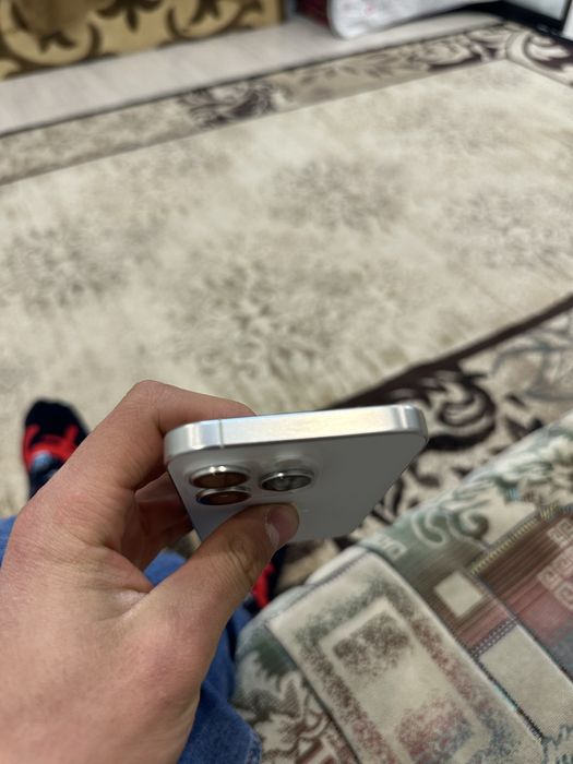 iPhone 15 pro продаю