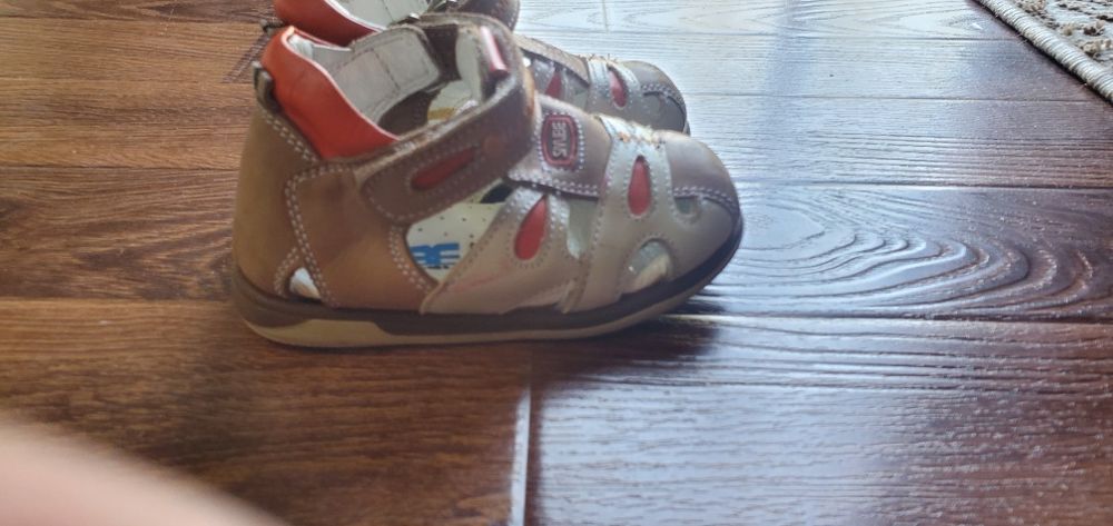 Ортопедические босоножки