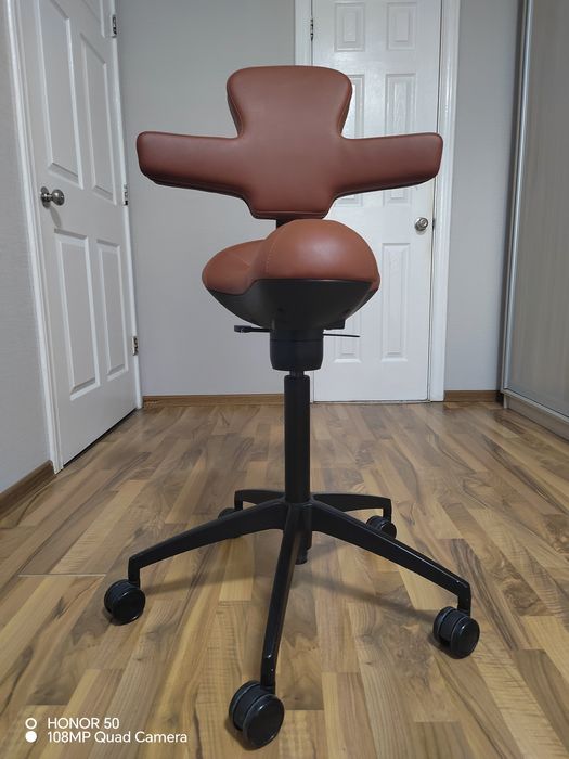 Продам офисное кресло