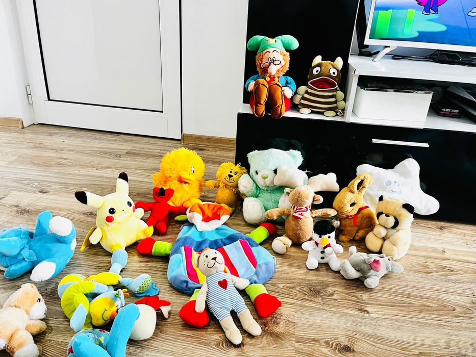 Лот плюшени играчки !